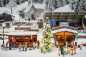 Preview: Faller 134006 H0 2 Weihnachtsmarktbuden mit beleuchteter Weihnachtsbaum