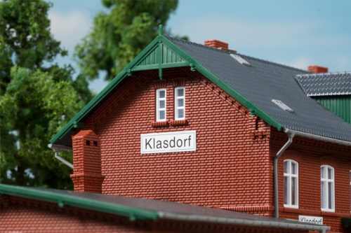Auhagen 13299 TT Bahnhof Klasdorf