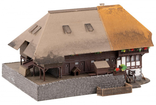 Preview: Faller 232395 N Schwarzwaldhof mit Strohdach