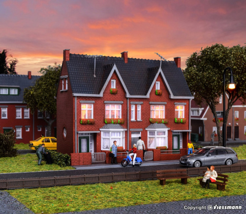 Preview: Kibri 38323 H0 Haus Bussardstraße