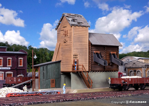 Vollmer 45723 H0 Kieswerk mit angetriebenen Verschlussklappen