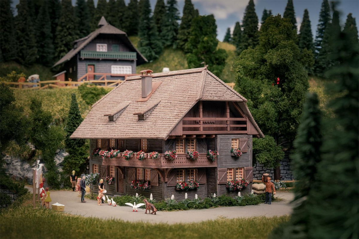 Faller 130012 H0 Jubiläumsmodell Uhrenmacherhaus mit Figur