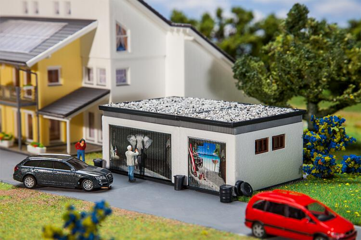 Faller 130620 H0 Doppelgarage mit Antriebsteilen