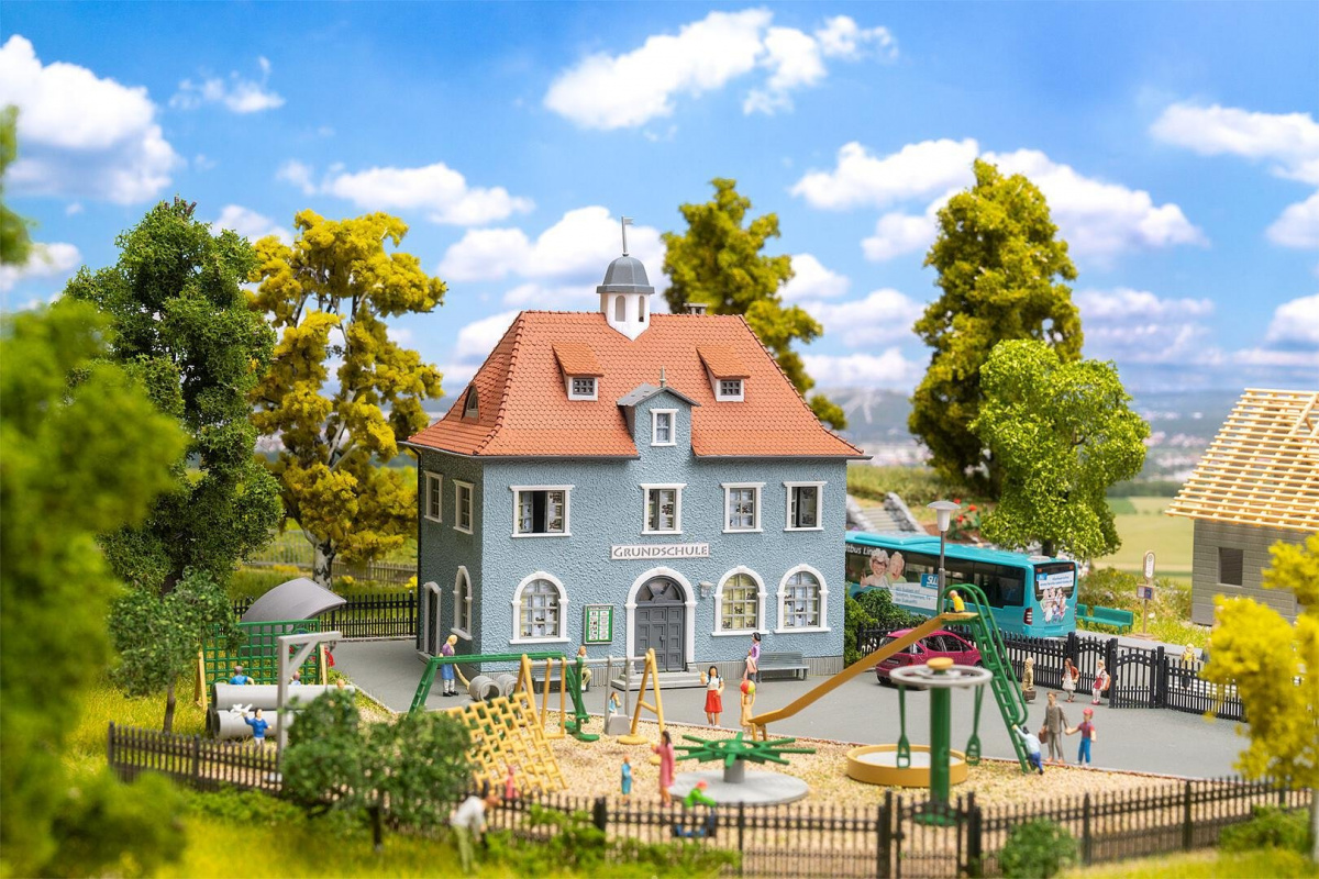 Faller 190087 H0 Aktions-Set »Schulbeginn«