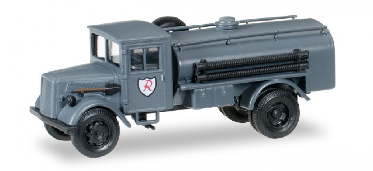 Herpa 745598 H0 Opel 3000 S TankFzg »Richthofen«