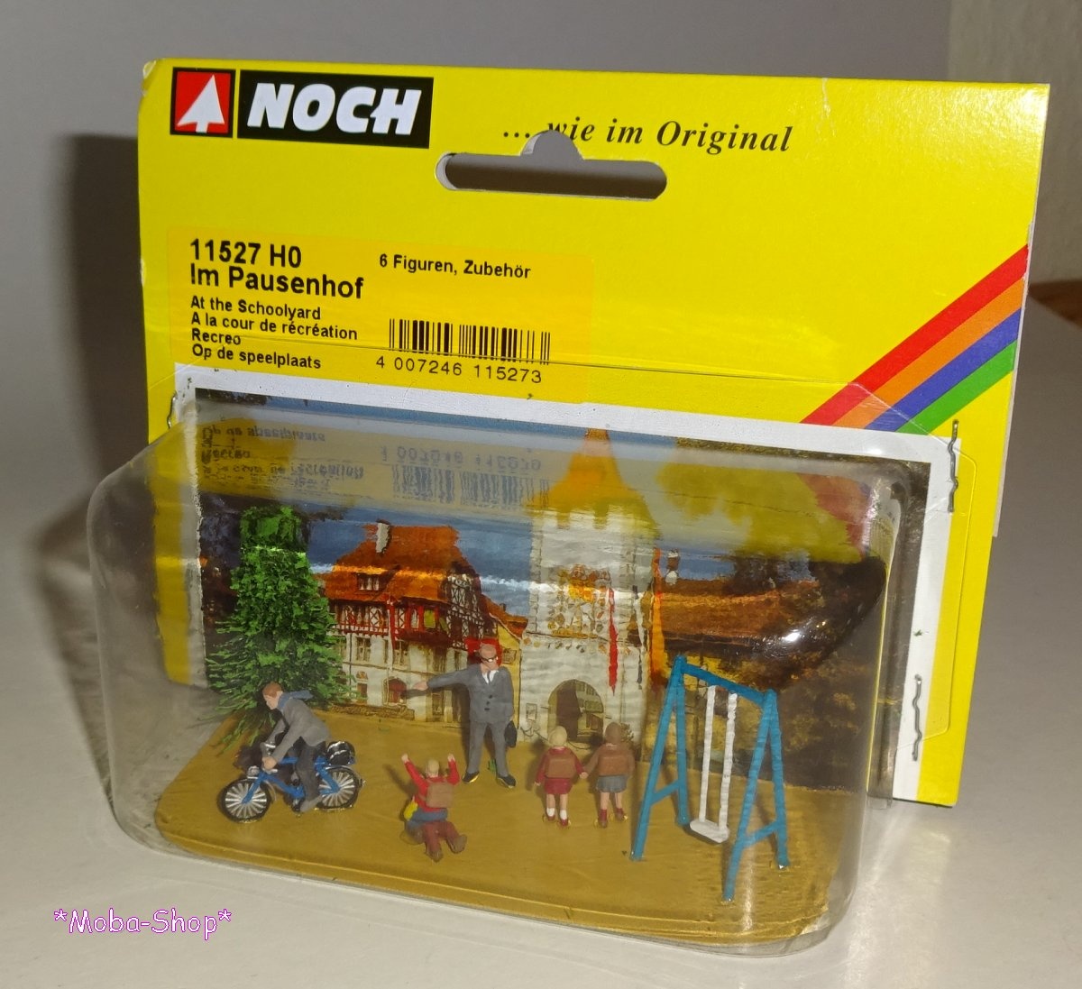 NOCH 11527 H0 Im Pausenhof, 6 Figuren, Zubehör