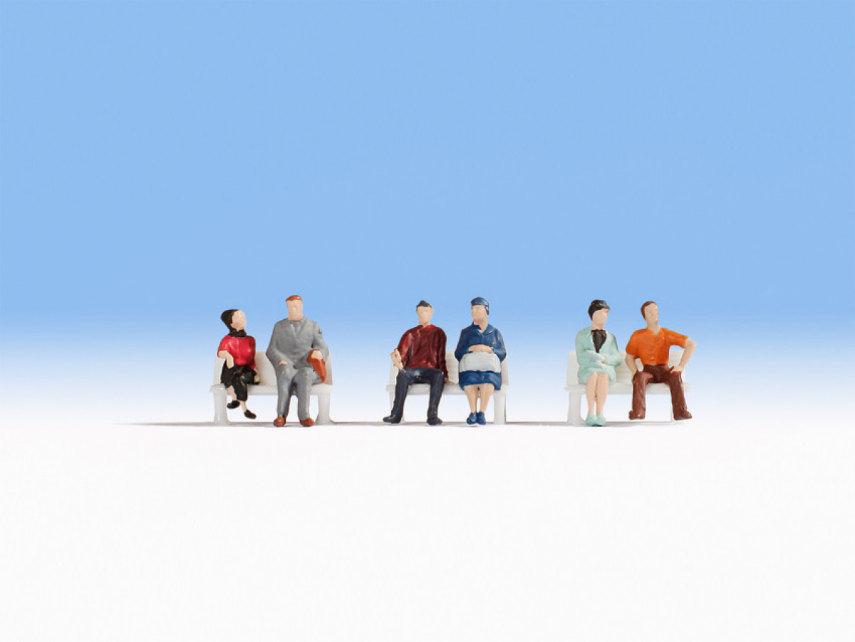 NOCH 18130 H0 »Hobby« Sitzende  (ohne Bänke)