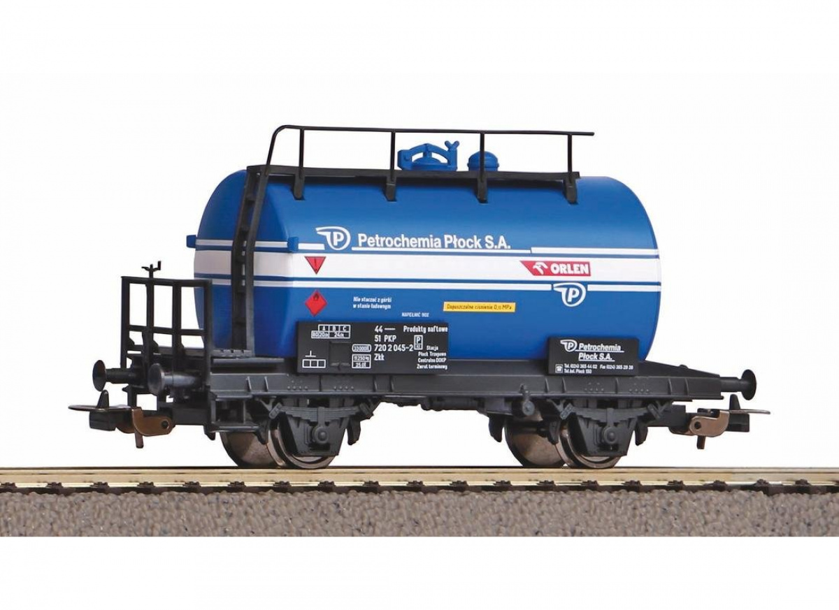 PIKO 58791 H0 2-achsiger Kesselwagen Zkk »Petrochemia«, PKP