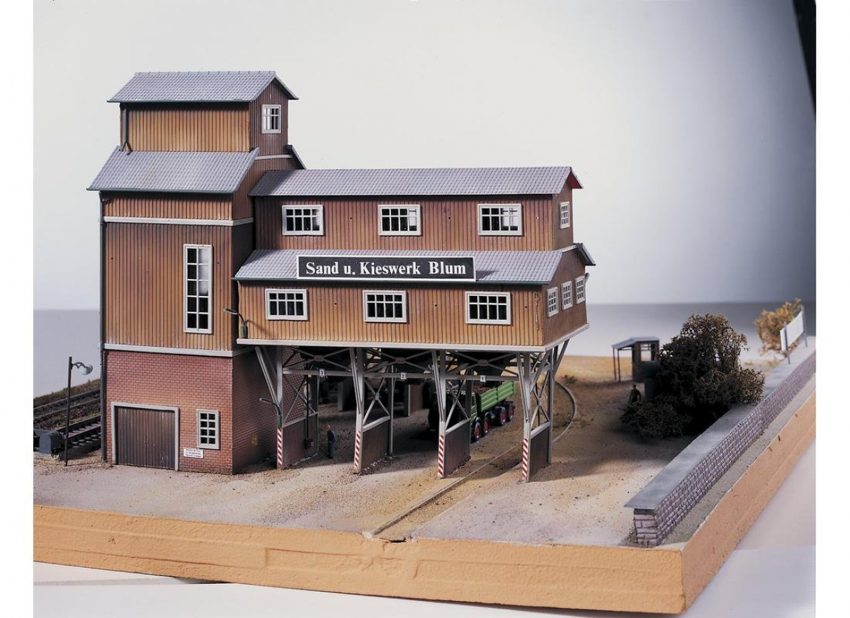 PIKO 61123 H0 Sandwerk E.Blum »Beladebrücke«