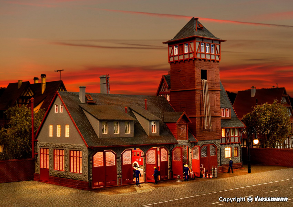 Vollmer 43767 H0 Feuerwehrstützpunkt, fünfständig