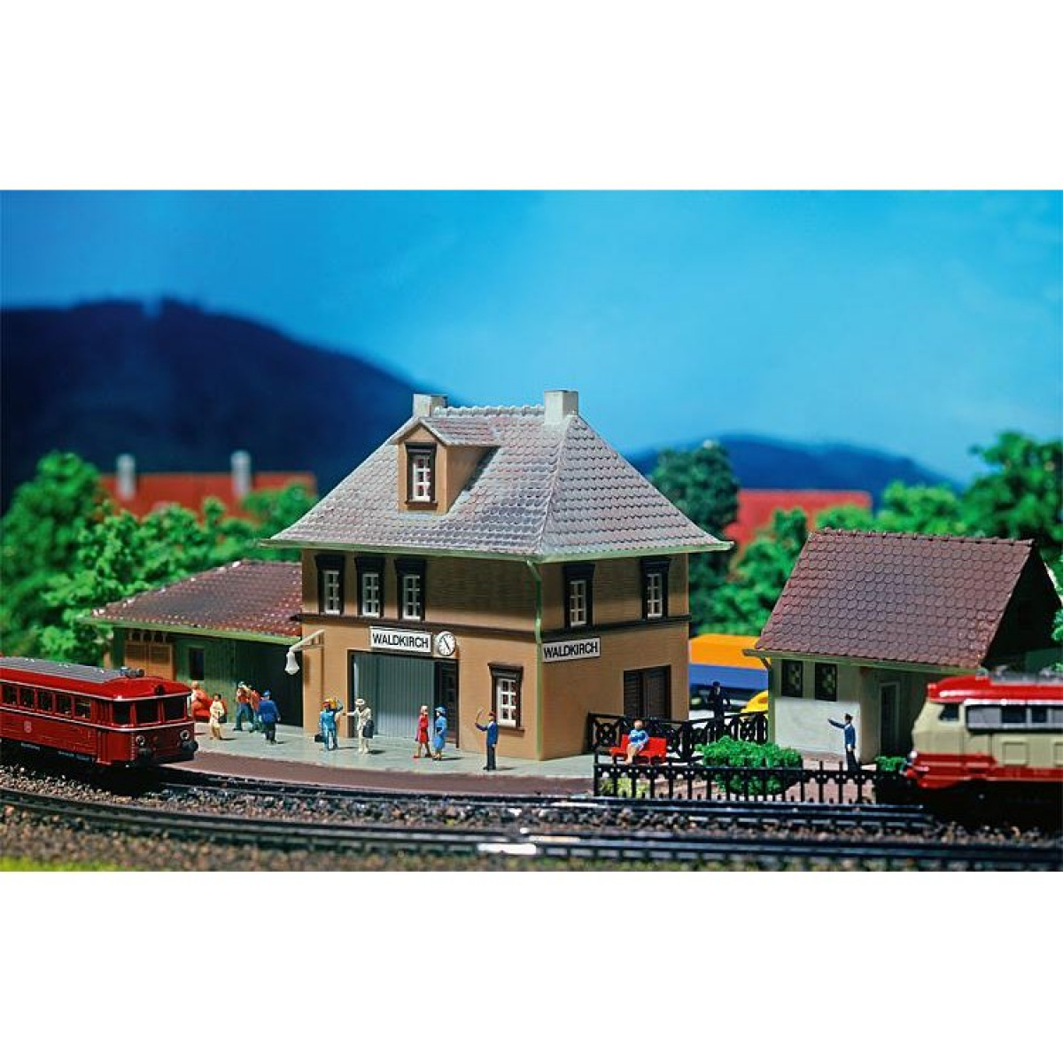 Faller 232541 N Bahnhof Waldkirch