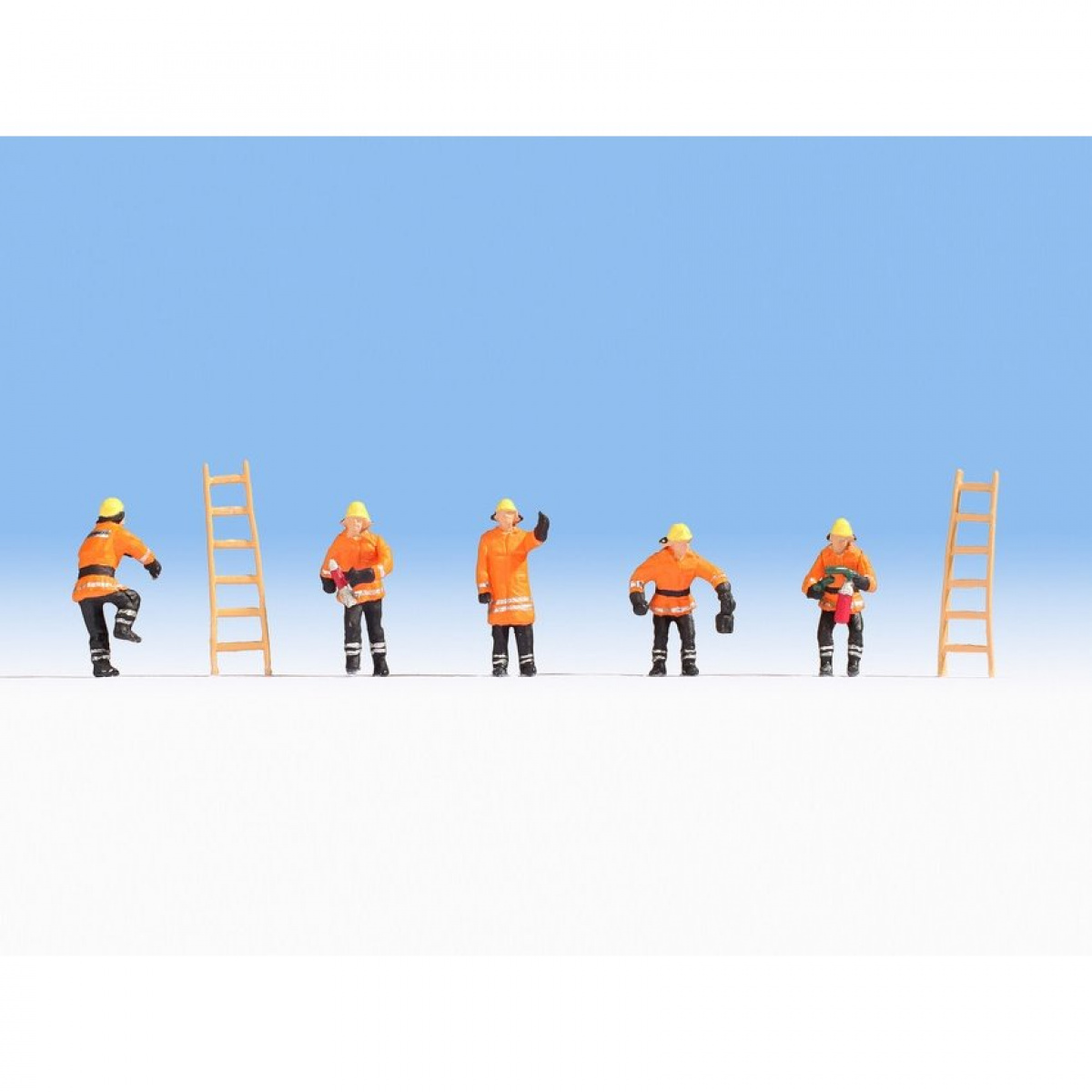 NOCH 36022 N Feuerwehr (orange Schutzanzüge)